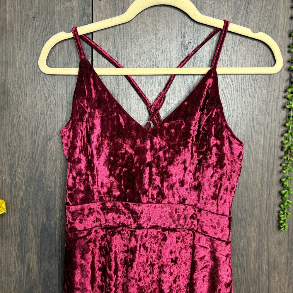 b💙2/$40💙NWT R. Vivimos Crushed Velvet Burgundy Red Swing Dress Size Medium - Picture 9 of 16